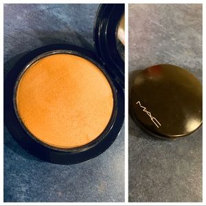 MAC Cosmetics “Givemesun barely touched $20